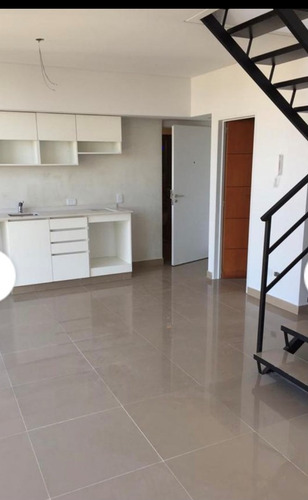 Imagen 3 de 14 de Departamento Duplex En Venta Ubicado En Vicente López, G.b.a. Zona Norte