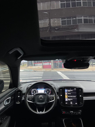 Volvo XC40 2.0 T5 GASOLINA R-DESIGN AWD GEARTRONIC