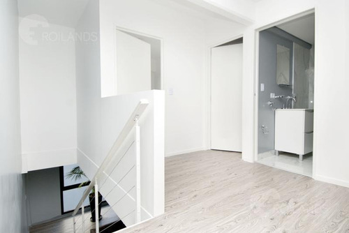 Venta Departamento Duplex 3 Ambientes Con Balcón Y Parrilla Saavedra