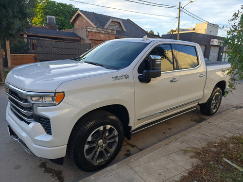 Chevrolet Silverado High Country 5.3 V8 High Country