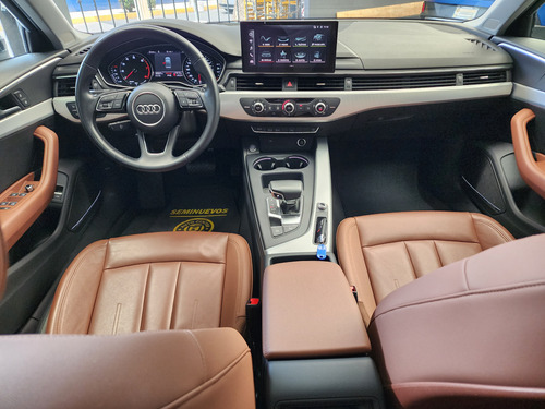 Audi A4 2.0 T Select Mild Hybrid 190 H.P.