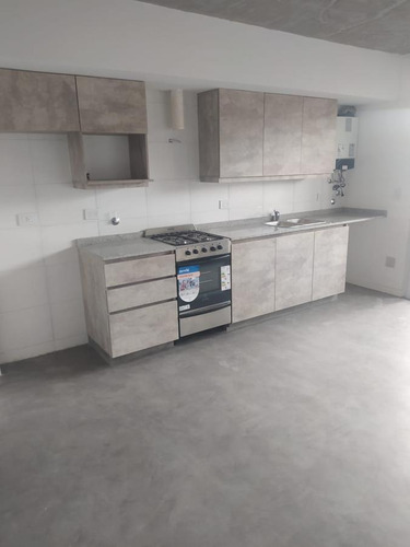 Imagen 4 de 9 de Departamento - Florida Mitre/este