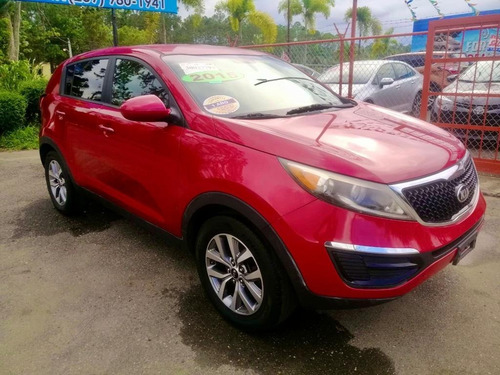 Imagen 3 de 9 de Kia Sportage Rojo Serie Lx, 2015
