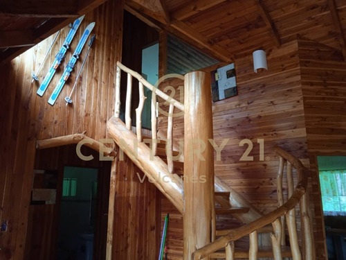 Imagen 22 de 28 de Venta De Casa C/ Parcela , 2 Pisos , Caburgua