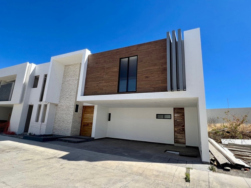 Casa En Venta Lindavista Tres Marias Morelia