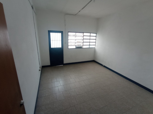 Oficina En Alquiler - Urb. Las Minas De Baruta