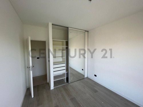 Venta Depto 2 Amb En Caseros . A Estrenar