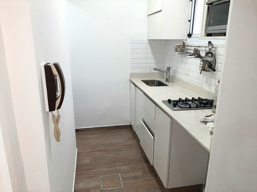 Venta Hermoso Ph C/dos Patios Excelente Ubicación