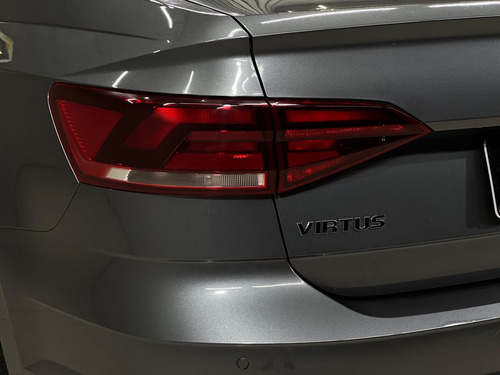 Volkswagen Virtus 1.6 MSI Flex 16V 4p Aut.