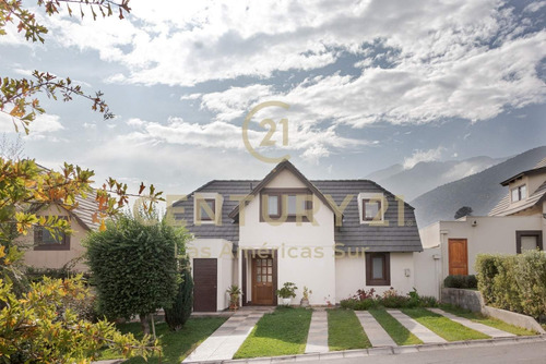 Venta Casa 4d 3b 4e 350 M2 En Condominio Alto Macul La Fl...