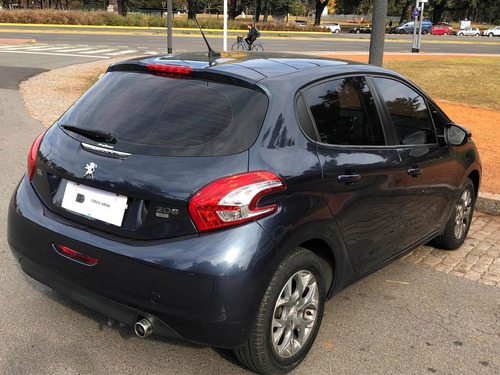 Imagen 8 de 15 de Peugeot 208 2014 1.5 Allure Touchscreen
