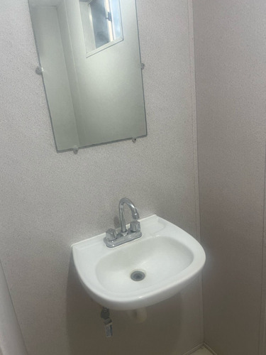 Renta Caseta Camper Remolque Oficina Móvil Con Wc Para 7