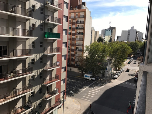 Imagen 7 de 7 de 1 Amb. A La Calle, Dueño Directo, Muy Cómodo Y Completo Equipamiento.