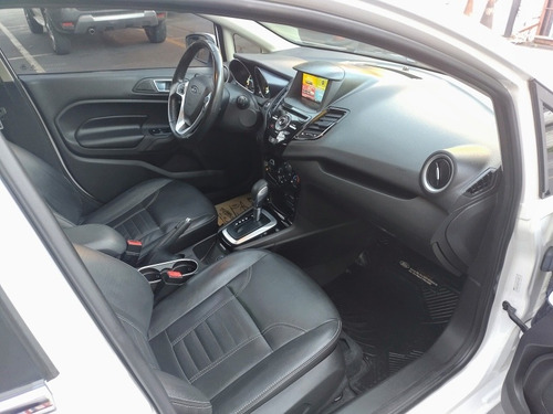 Ford Fiesta Kinetic Design 1.6 Titanium Powershift 120cv