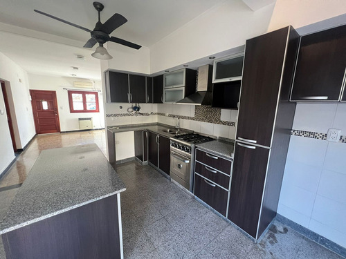 Casa Venta Con Jardin Barrio Refinerias