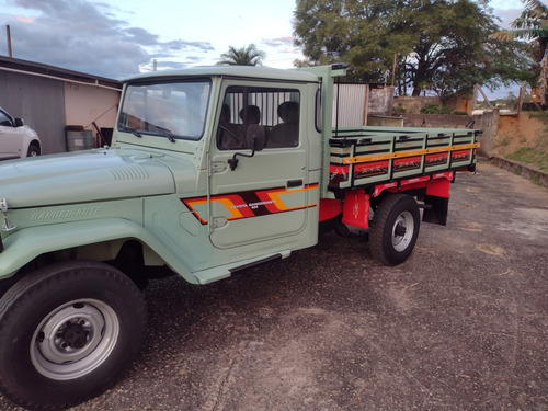 Toyota Bandeirante Com Direção Hidráulica 1987