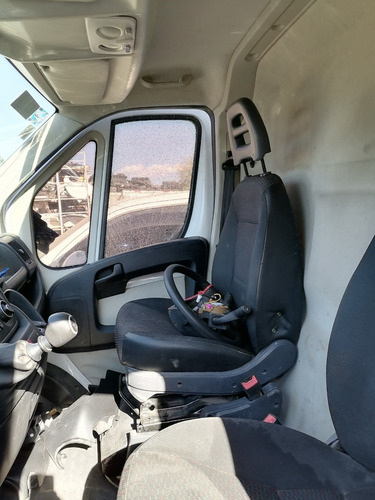 Imagen 10 de 12 de Desarmo Peugeot Manager Año 2017 Solo Por Partes Panel
