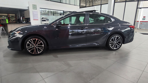 Toyota Camry 2.5 Hev Xle