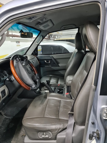 Imagem 11 de 15 de Mitsubishi Pajero Full 2005 3.8 Hpe Aut. 5p