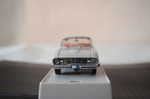 Ford Falcon 1960 Gris (australia) Trax 1/43 C/caja (Usado)