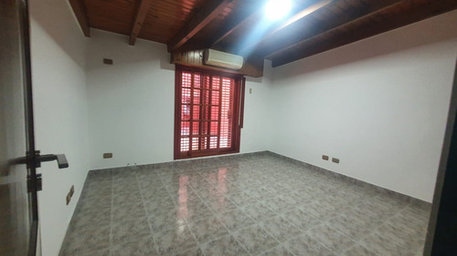 Casa 3 Ambientes Zona Unicenter