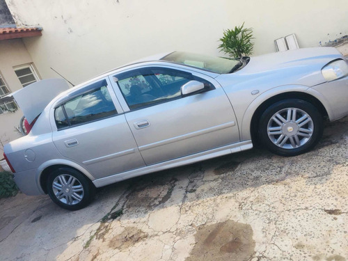 Chevrolet Astra Sedan 2.0