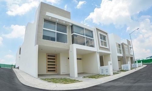 Imagen 8 de 16 de Se Renta Linda Residencia En Zibatá, Alberca, 3 Recámaras, Jardín, Doble Altura