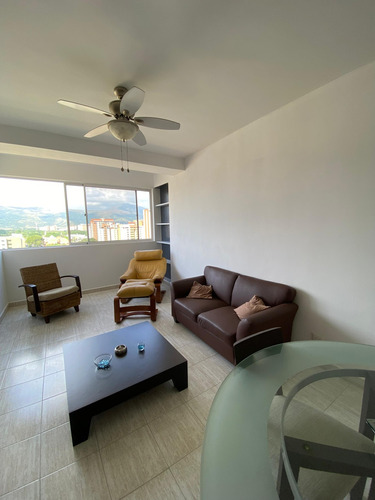 En Venta Apartamento En Mañongo Resid Puerta Real (ac)