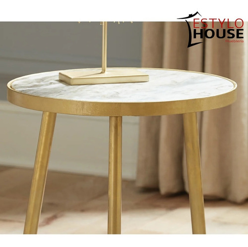 Imagen 3 de 7 de Mesa Auxiliar Minimalista Dorada, Tapa Sensación De Mármol