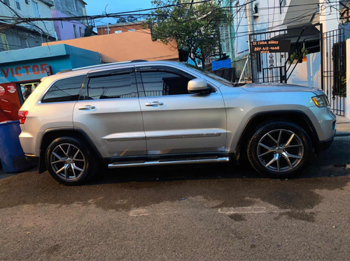 Gran Cherokee Jeep Laredo