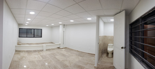 Imagen 9 de 14 de Bodega 330 M2, Piso 1 Con 2 Of Lujo, Vigilancia, Montacargas