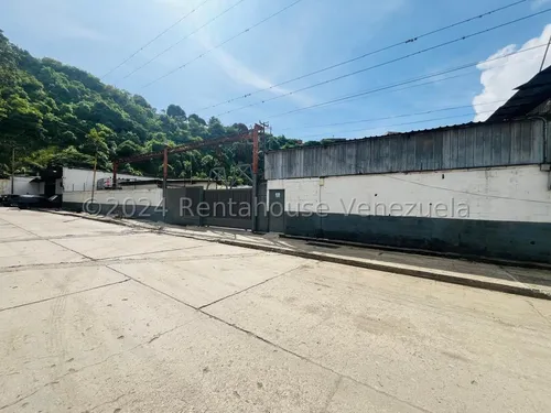 Local En Alquiler - Mls #25-3856