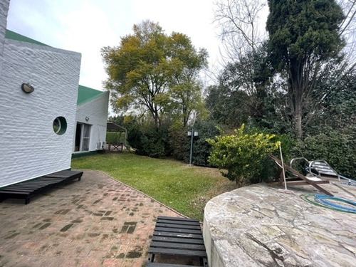 Imagen 9 de 9 de Venta - Casa A Reformar En Barrio Los Rosales - Canning