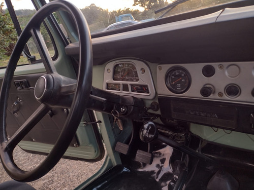 Toyota Bandeirante Com Direção Hidráulica 1987