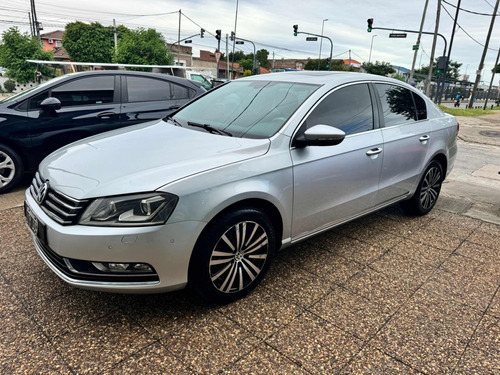 Volkswagen Passat 2.0 Luxury Tsi 211cv Dsg