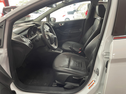 Ford Fiesta 1.6 TITANIUM HATCH 16V FLEX 4P AUTOMÁTICO