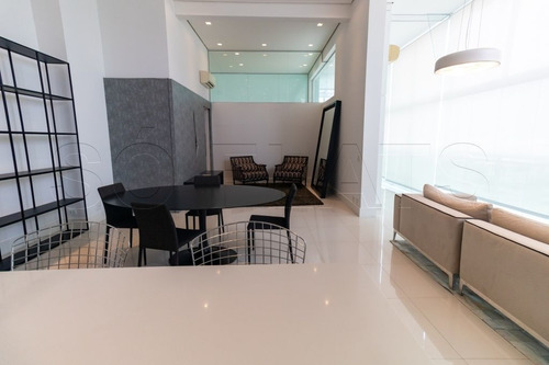 Imagem 4 de 15 de Apartamento Duplex Totalmente Reformado E Finamente Decorado Com 136m², 2x Dormitórios, 1x Suíte. - Sf33293