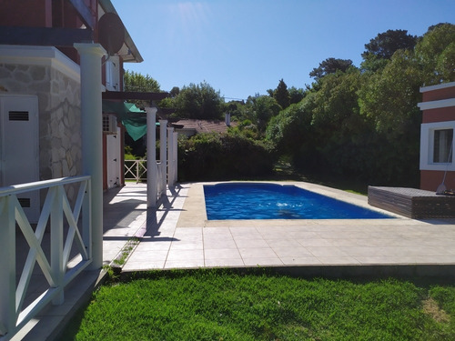 Imagen 2 de 12 de Casa En Sierra De Los Padres - Para 8 Personas