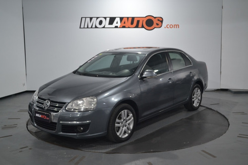 Volkswagen Vento 2.5 Advance M/t 2009 -imolaautos-