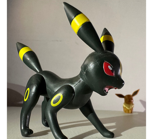 2 Figuras Pokémon Jazwares: Eevee Y Umbreon (sueltas) (Usado)