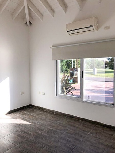 Imagen 8 de 13 de Venta De Casa Oportunidad, Club De Campo Las Perdices