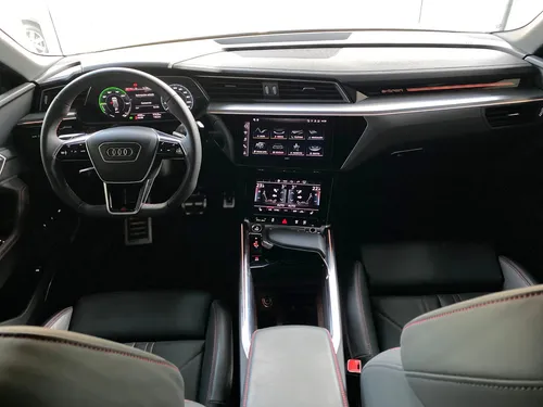 Audi Q8 Sportback E-Tron 0.0 55 E-Tron S-Line Quattro