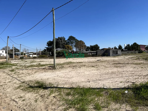 Terreno En Venta Interbalnearia. El Pinar .último  Lote !!