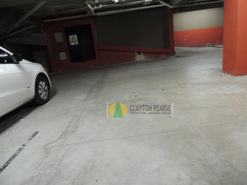 Imagen 2 de 6 de Cochera Cubierta C/ Portón Automático A Mts. Est. Banfield