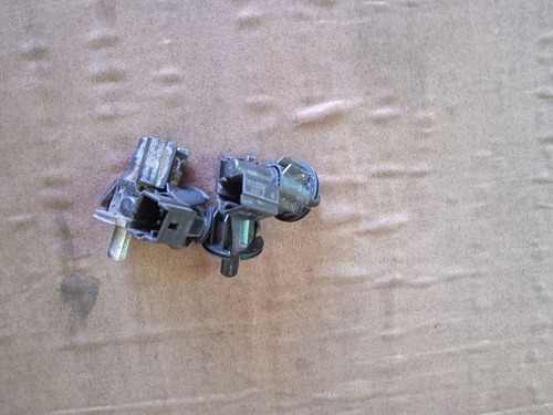 Imagen 2 de 3 de Pulsador Luz Puerta Renault Logan