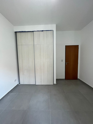 Venta Depto 2 Amb Con Balcon