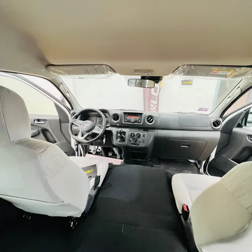 Nissan Urvan 2.5 15 Pas Amplia Aa Mt