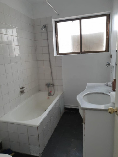 Arriendo Casa Ñuñoa, 2d/1b 1e,170m2 Emilia Téllez Y Coventry