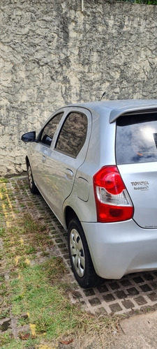 Imagem 5 de 6 de Toyota Etios 2014 1.3 16v X 5p