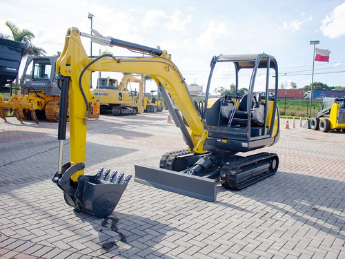 Imagem 22 de 22 de Mini Escavadeira Wacker Neuson 3503 - 2012 = Randon, Jacto